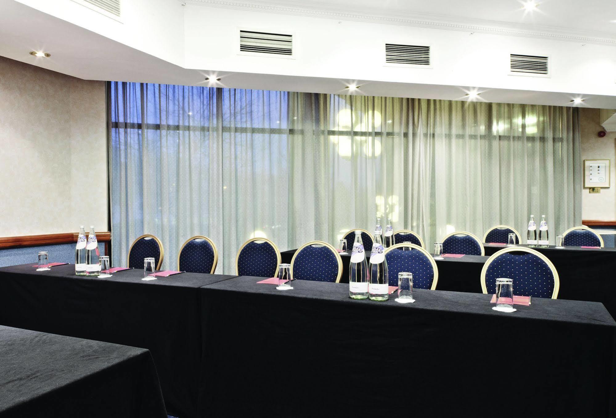 Copthorne Hotel פלימות' עסק תמונה